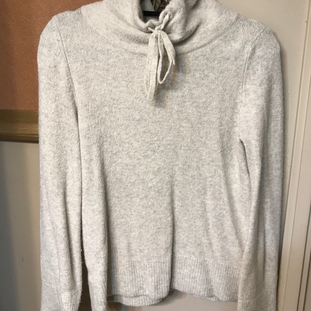 High neck sweater